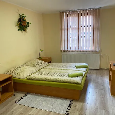 Penzión pre hostí Hradby 2*