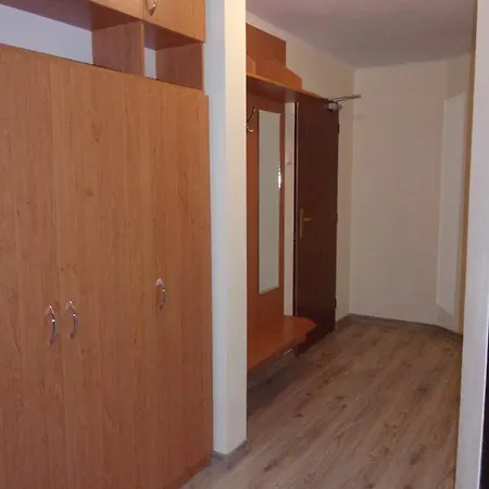 Hradby 2*